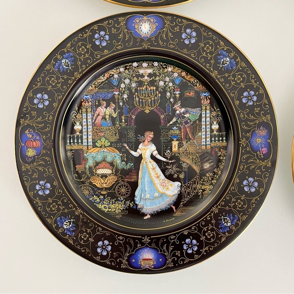 BRADFORD EXCHANGE Full Set of 4 Russian Cinderella Collectable Plates Zolushka - Picture 6 of 13